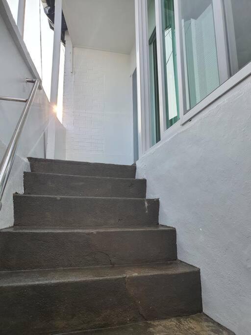 Apartment 'seongbuk Castle Suites' 5 Bedroom, Castle-wall View, *
