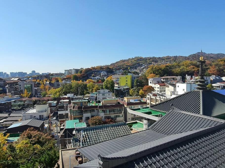 'seongbuk Castle Suites' 5 Bedroom, Castle-wall View, * Seoul